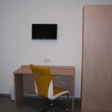 Gaestehaus Zur Promenade Inn *